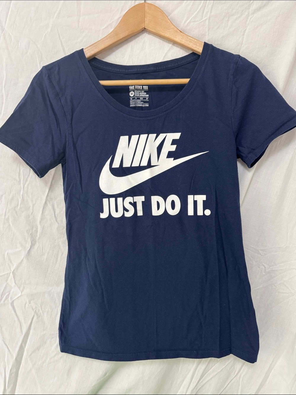 Nike Women's Navy Blue 'Just Do It.' Logo Tee